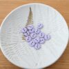 Bouton plat brillant lilas, Lise Tailor