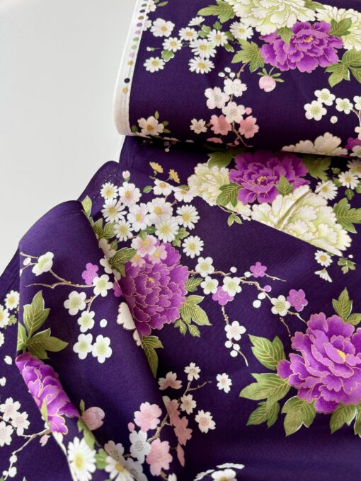 Chrysanthemen & Kirschblüten Shirting by Kokka – Bild 2