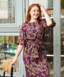 Alternative view of Khaki viscose with purple flowers, Atelier Jupe